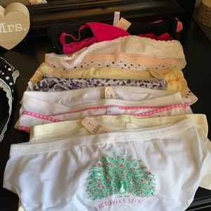 Victoria secret Brand New underwear-Medium